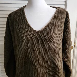 Lucky Brand green Ladies sweater never worn
